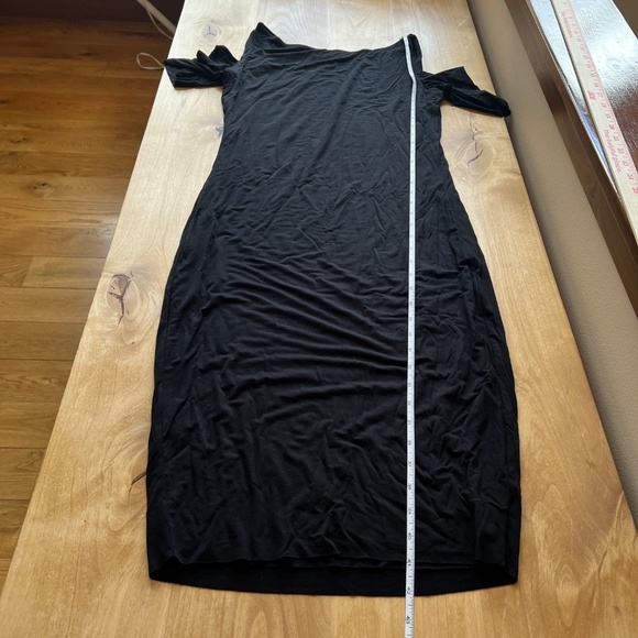 BAILEY 44 DRESS M JERSEY KNIT COLD SHOULDER PULL ON KNEE LENGTH COCKTAIL PARTY - Picture 9 of 12